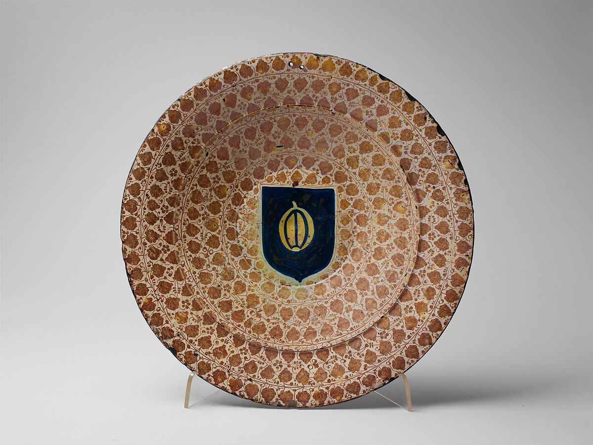 Dish, Tin-glazed earthenware, Spanish 