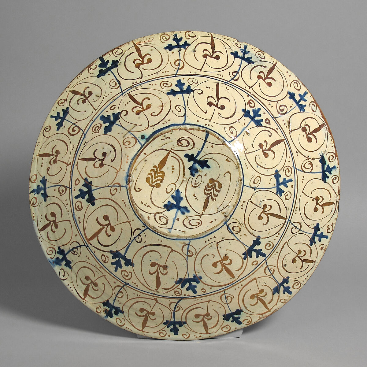 Dish with IHS Monogram and Floral Pattern, Tin-glazed earthenware, Spanish