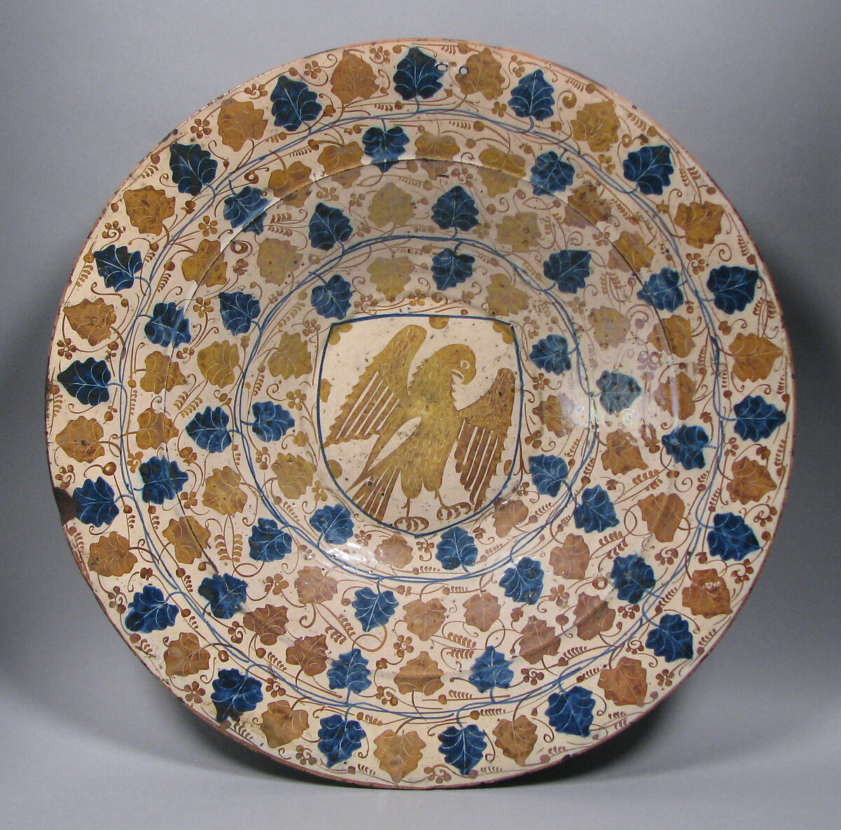 Dish, Tin-glazed earthenware, Spanish 