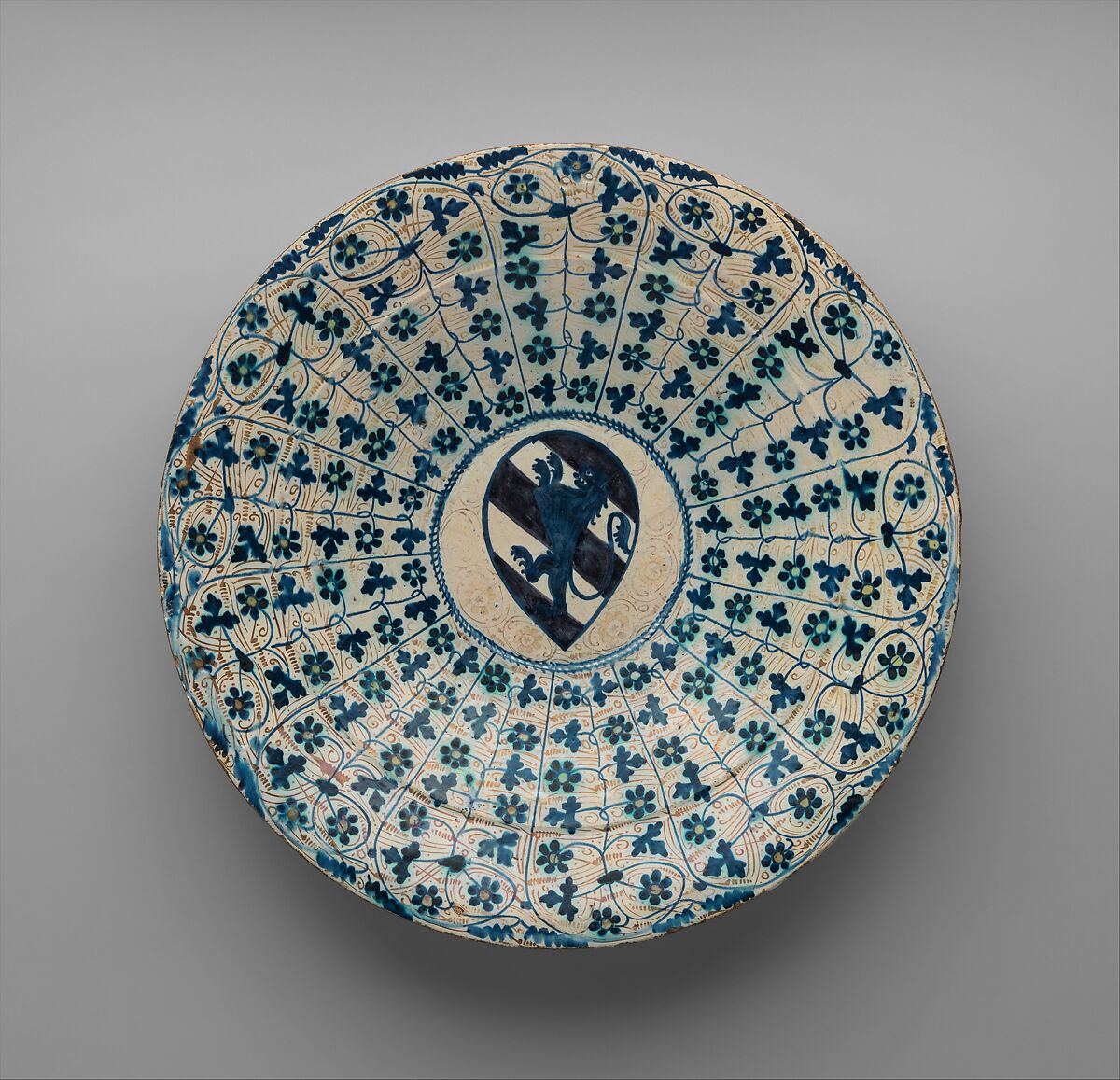 Dish, Tin-glazed earthenware, Spanish 