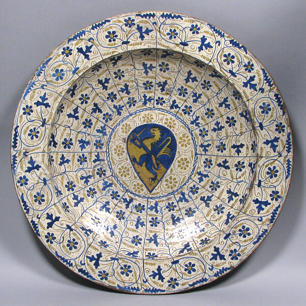 Dish, Tin-glazed earthenware, Spanish 