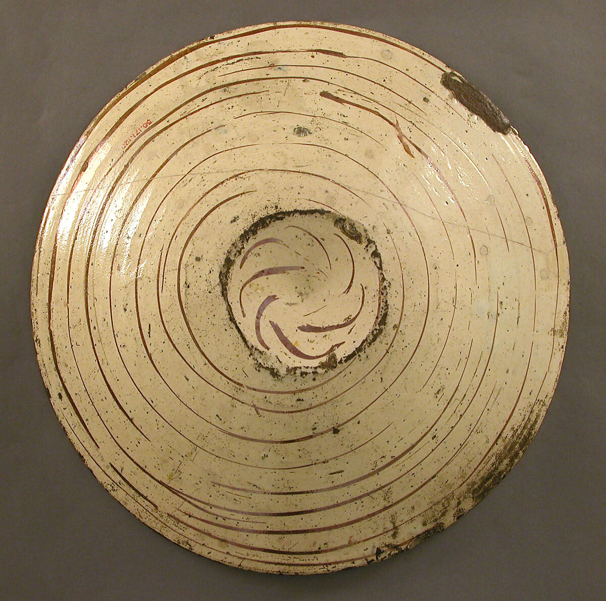 Dish, Tin-glazed earthenware, Spanish