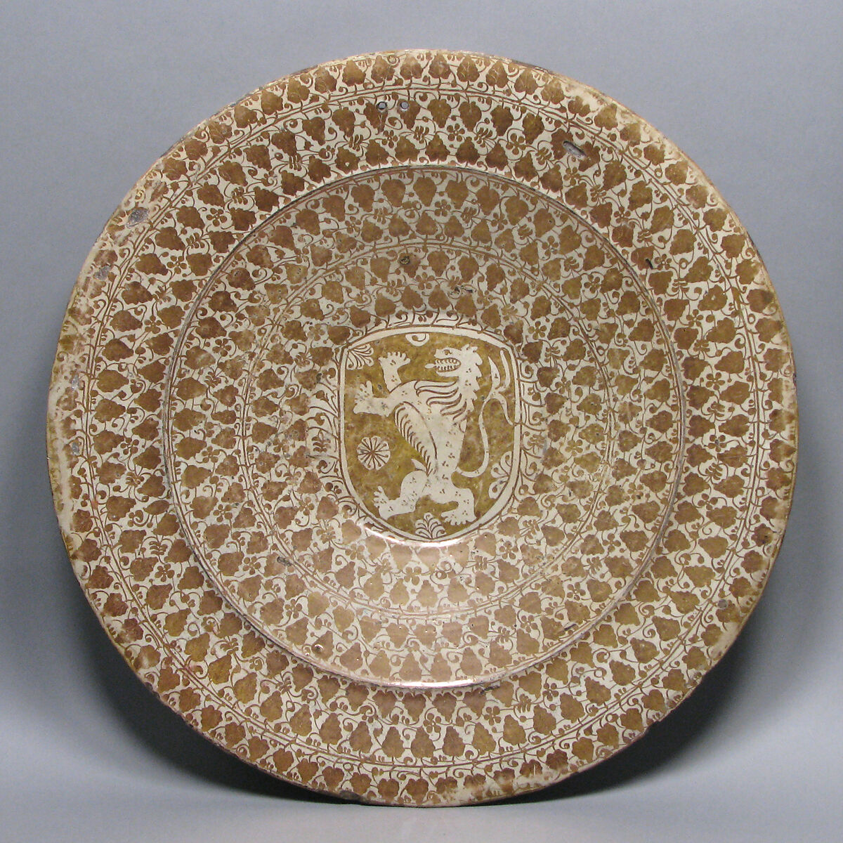 Dish, Tin-glazed earthenware, Spanish 