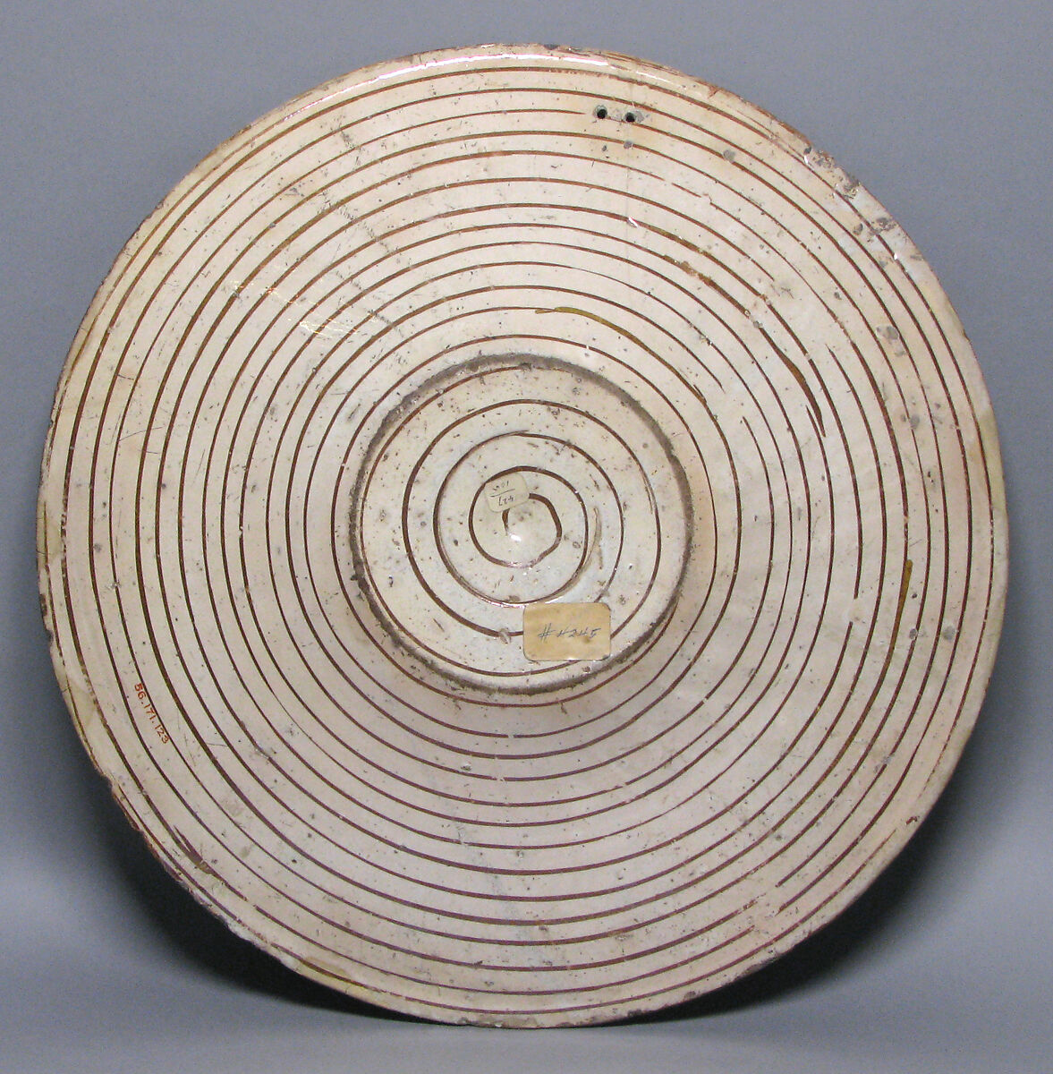Dish, Tin-glazed earthenware, Spanish