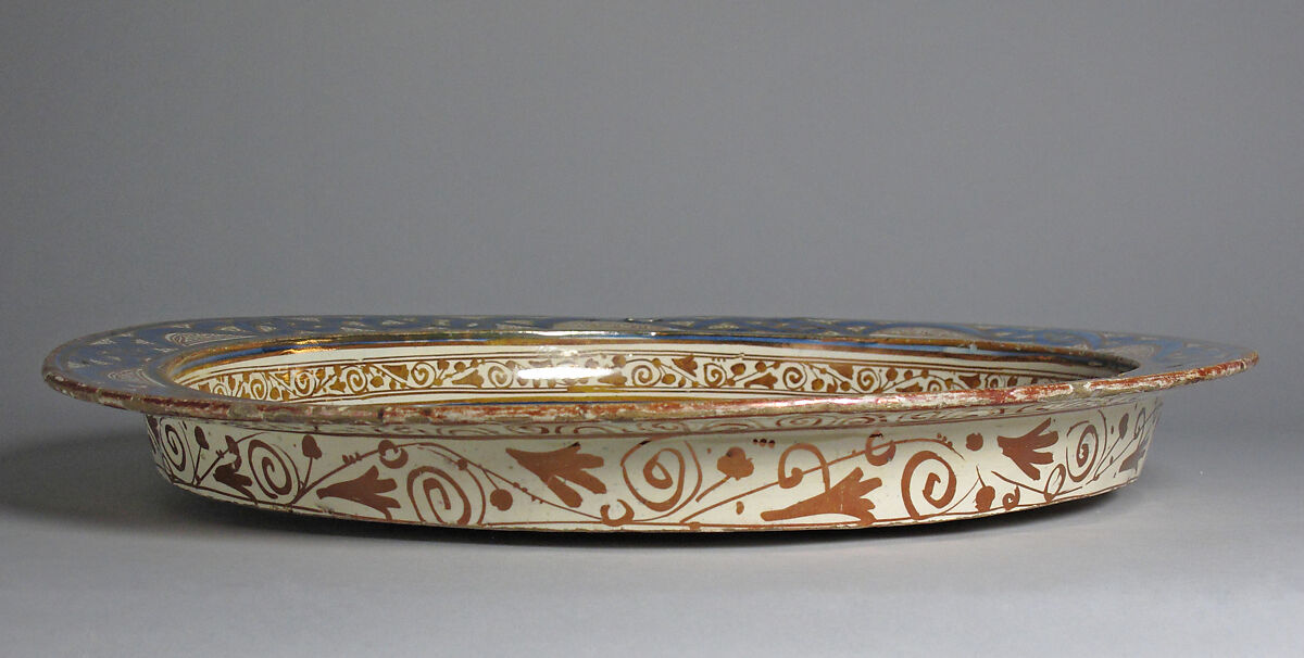 Deep Dish, Tin-glazed earthenware, Spanish