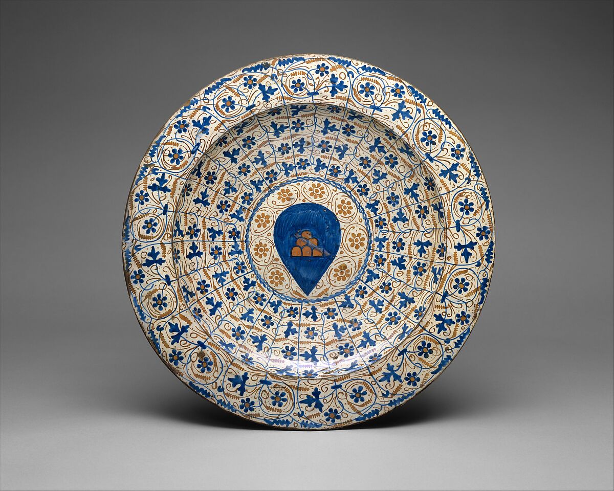 Dish, Tin-glazed earthenware, Spanish 