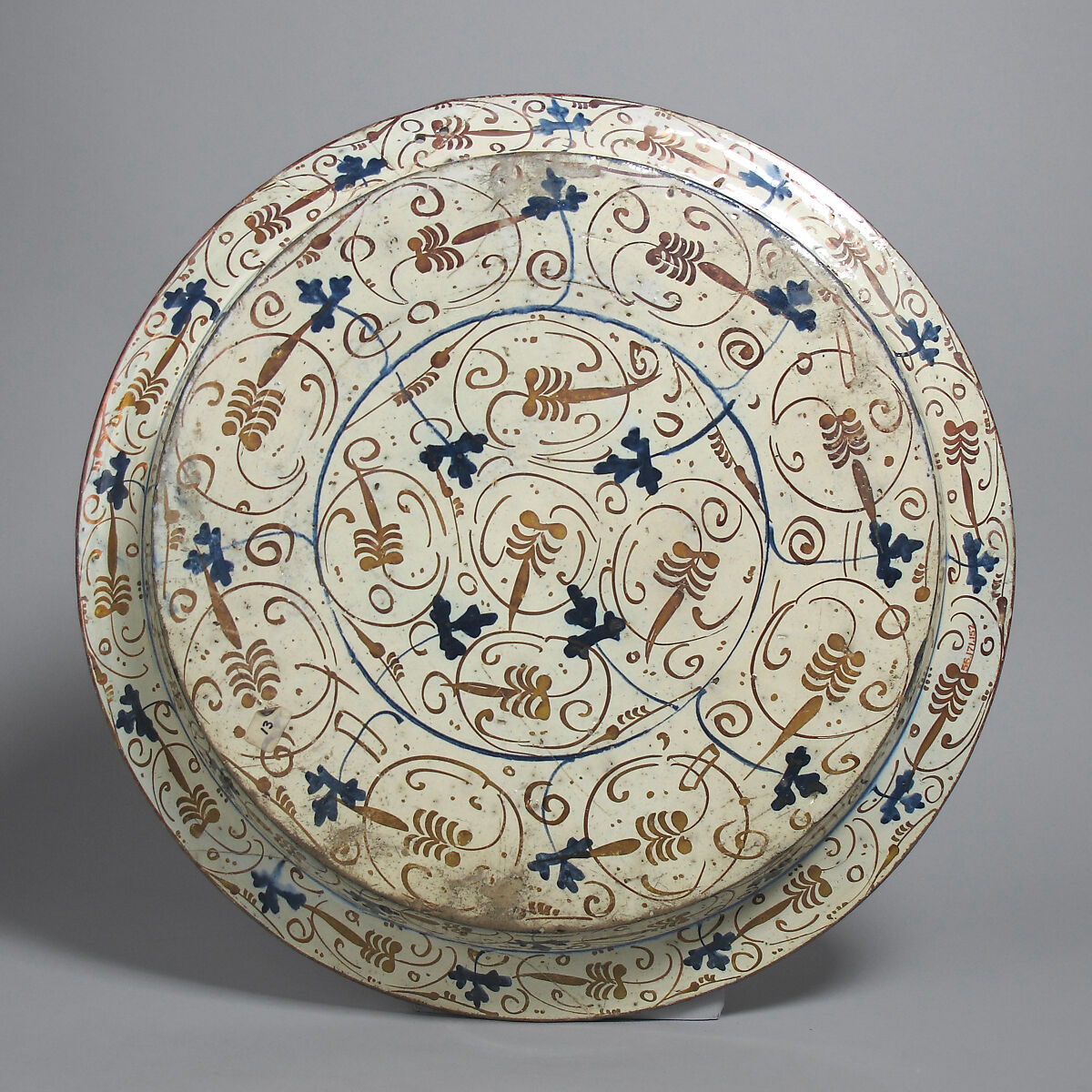 Deep Dish, Tin-glazed earthenware, Spanish