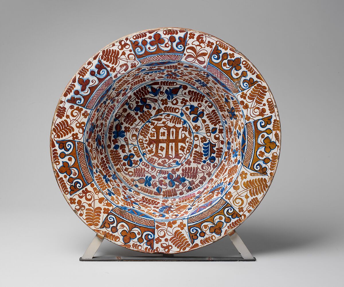 Deep Dish, Tin-glazed earthenware, Spanish 