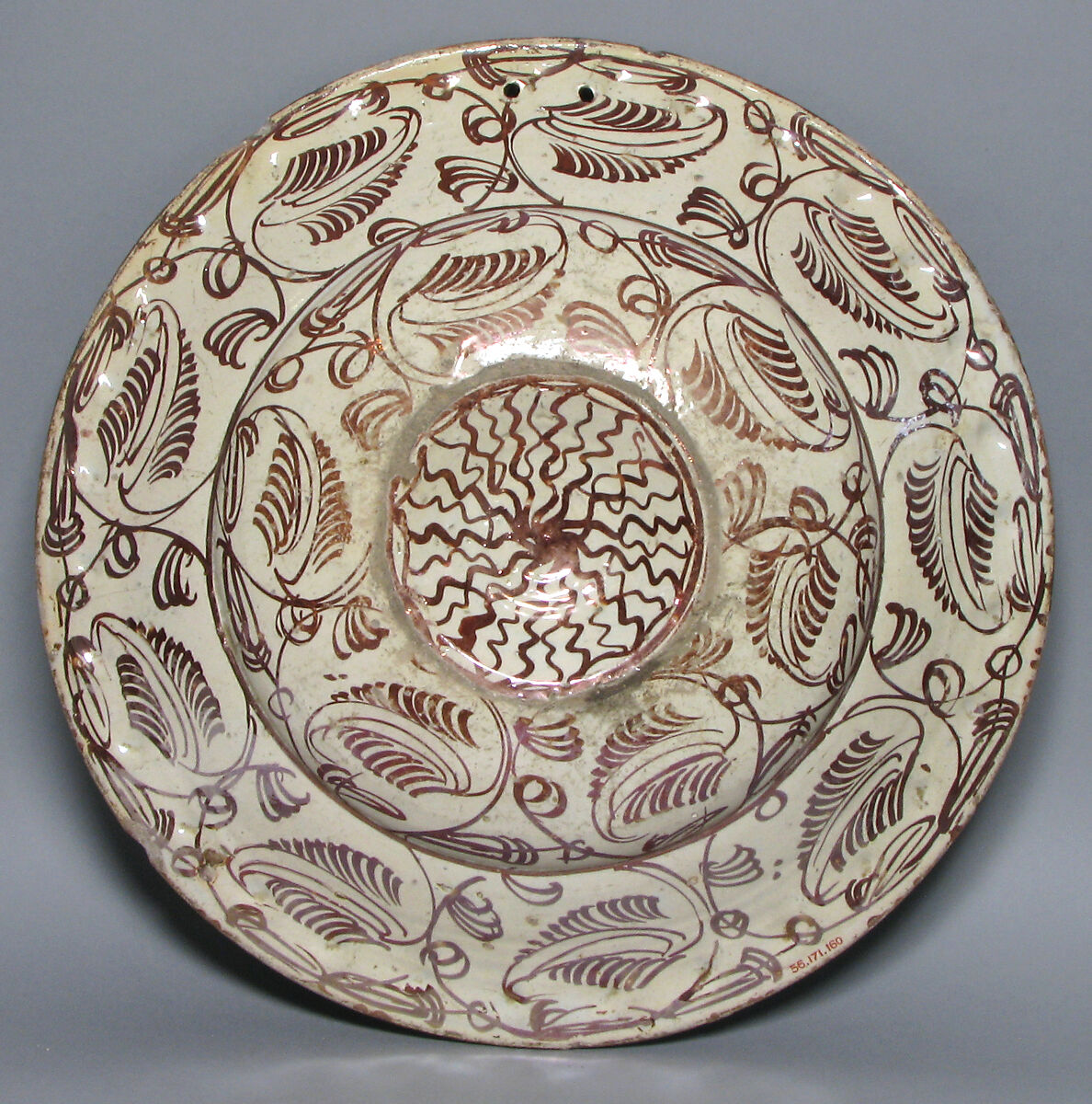 Dish, Tin-glazed earthenware, Spanish