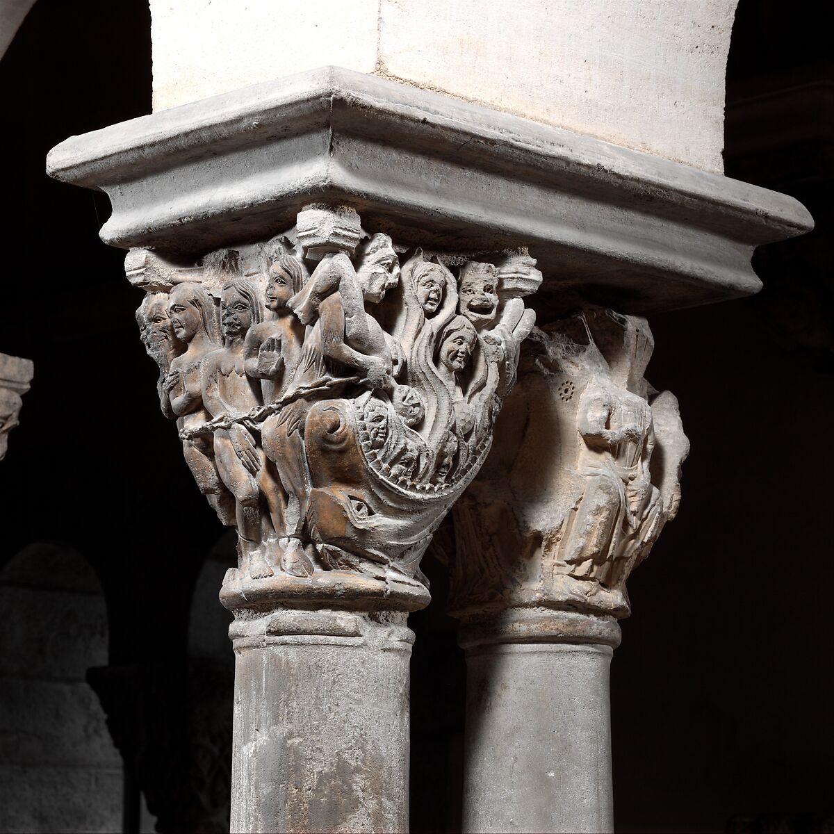 Saint-Guilhem Cloister, Limestone, French