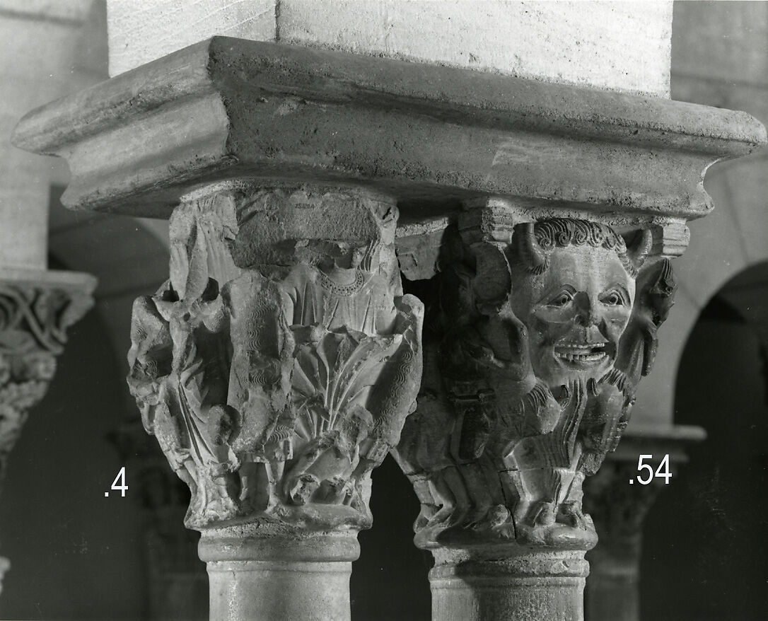 Capital, Stone, French