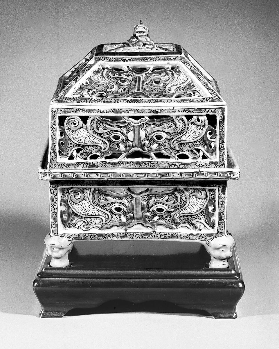 Incense Burner, Porcelain decorated in molded relief pattern with famille verte enamels, China 