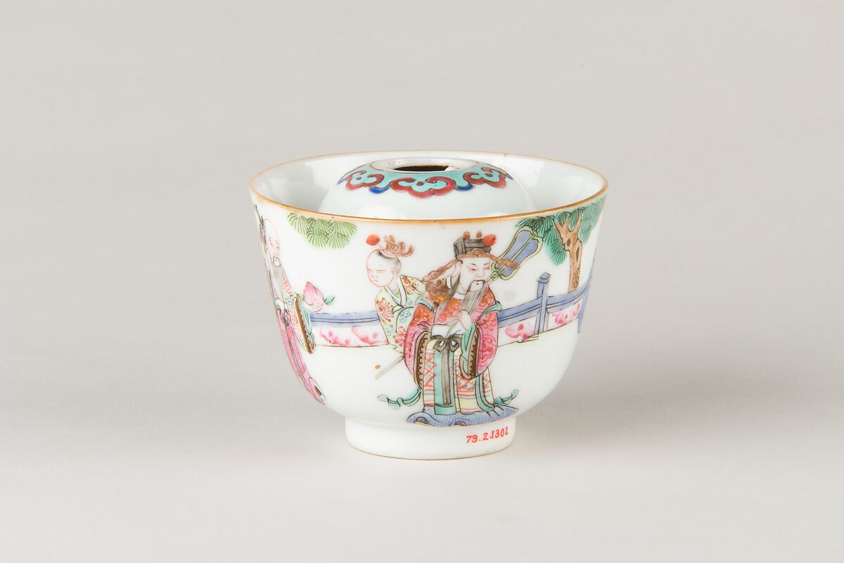 Cup, Porcelain painted in overglaze polychrome enamels, China