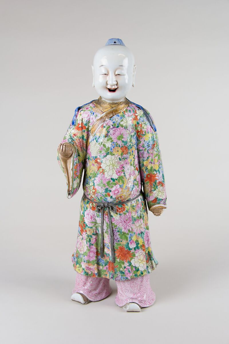 Figure of an immortal, Porcelain painted in overglaze polychrome enamels (Jingdezhen ware), China 