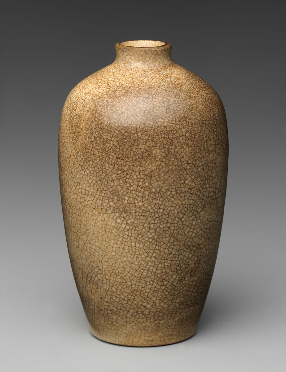 Bottle, Pottery covered with a finely crackled glaze (Satsuma ware), Japan