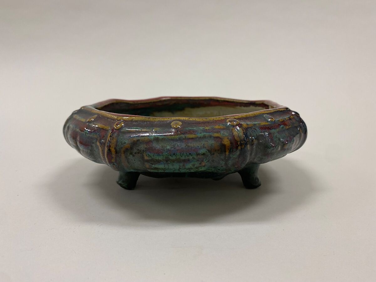 Tripod bowl with Eight Trigrams (Bagua), Stoneware with flambé glaze (Shiwan ware), China 