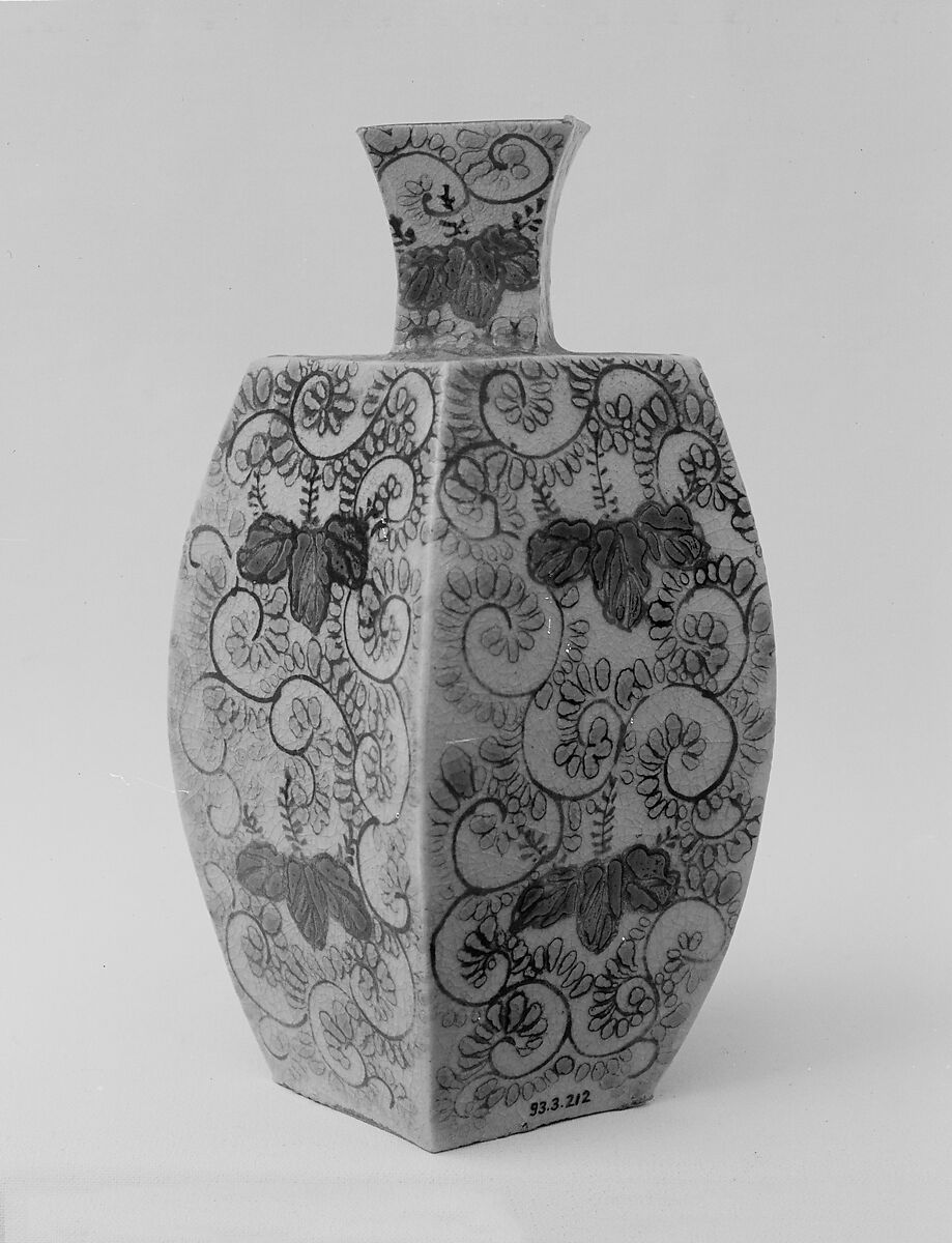 Vase, Clay covered with a transparent crackled glaze, decorated with colored enamels and gold, Japan 