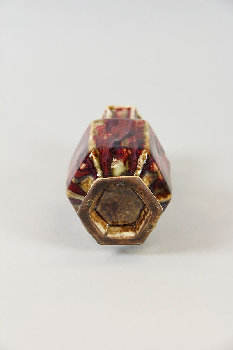 Hexagonal vase with tubular handles, Porcelain with flambé glaze (Jingdezhen ware), China