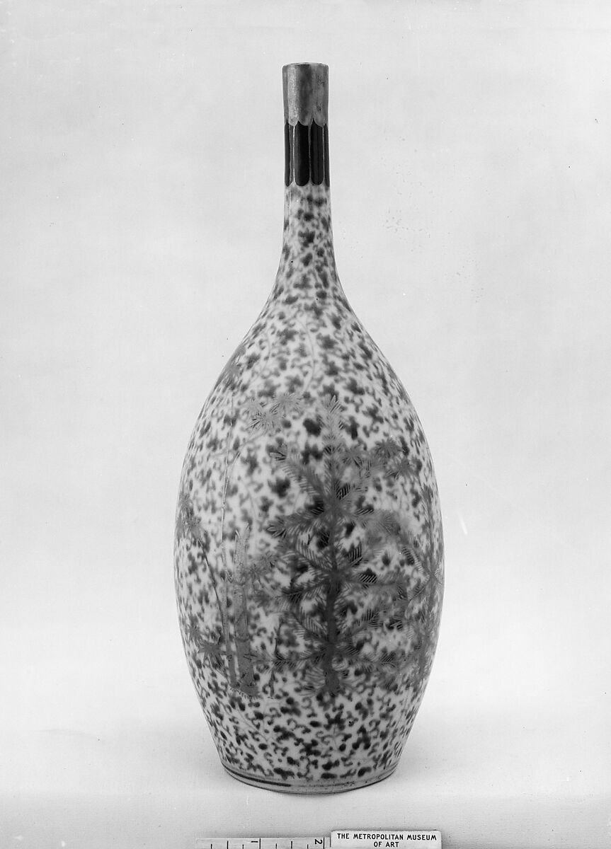 Bottle, White porcelain decorated with blue under the glaze, and gold (Arita ware, Imari type), Japan 