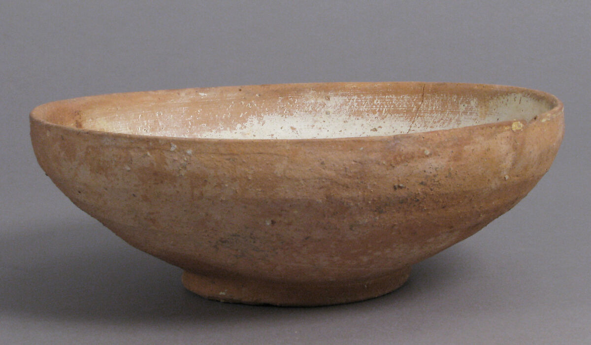 Bowl with Fish, Earthenware, engraved slip, clear glaze, Byzantine