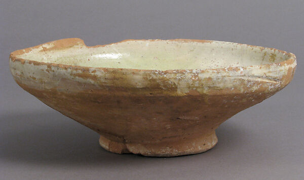 Bowl with Abstract Floral Pattern, Terracotta decorated in sgraffito, Byzantine