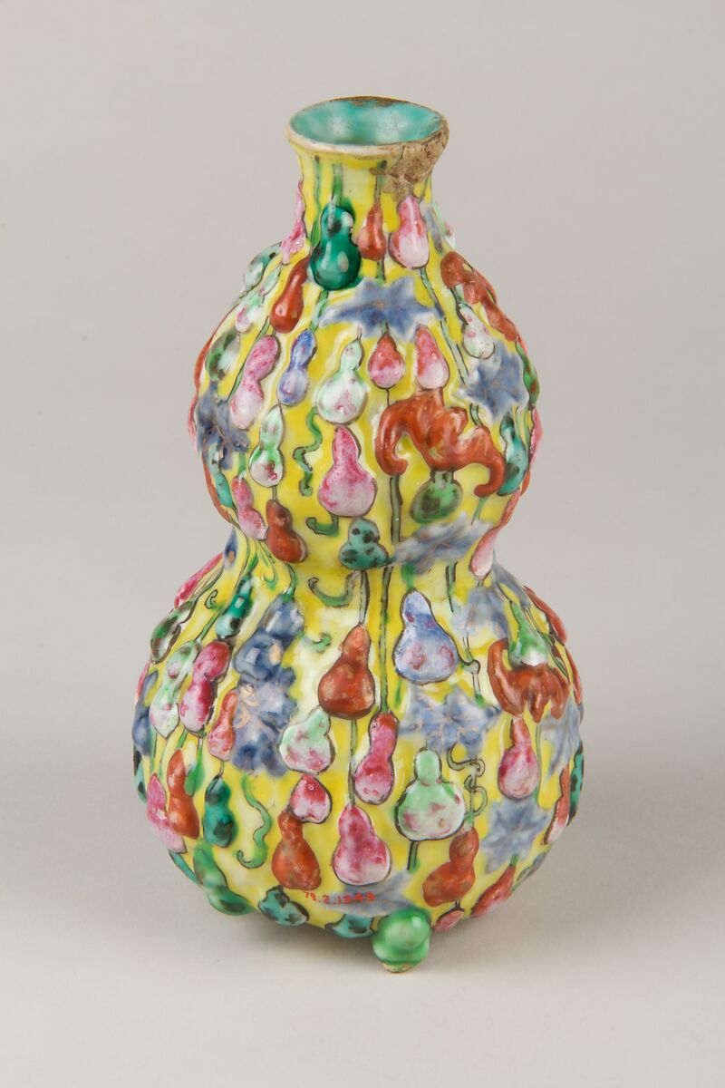 Double gourd vase with gourd vines, Porcelain painted in overglaze polychrome enamels and with relief decoration (Jingdezhen ware), China