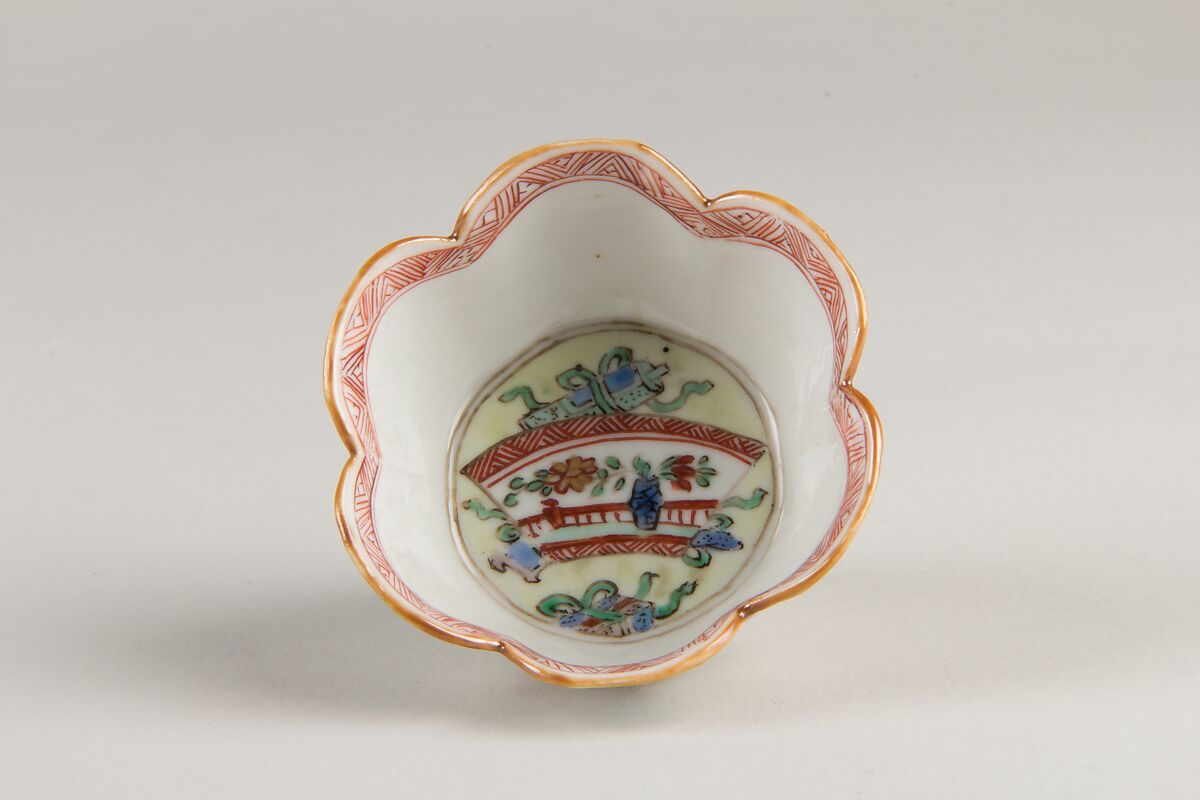 Cup, Porcelain painted in overglaze polychrome enamels, China