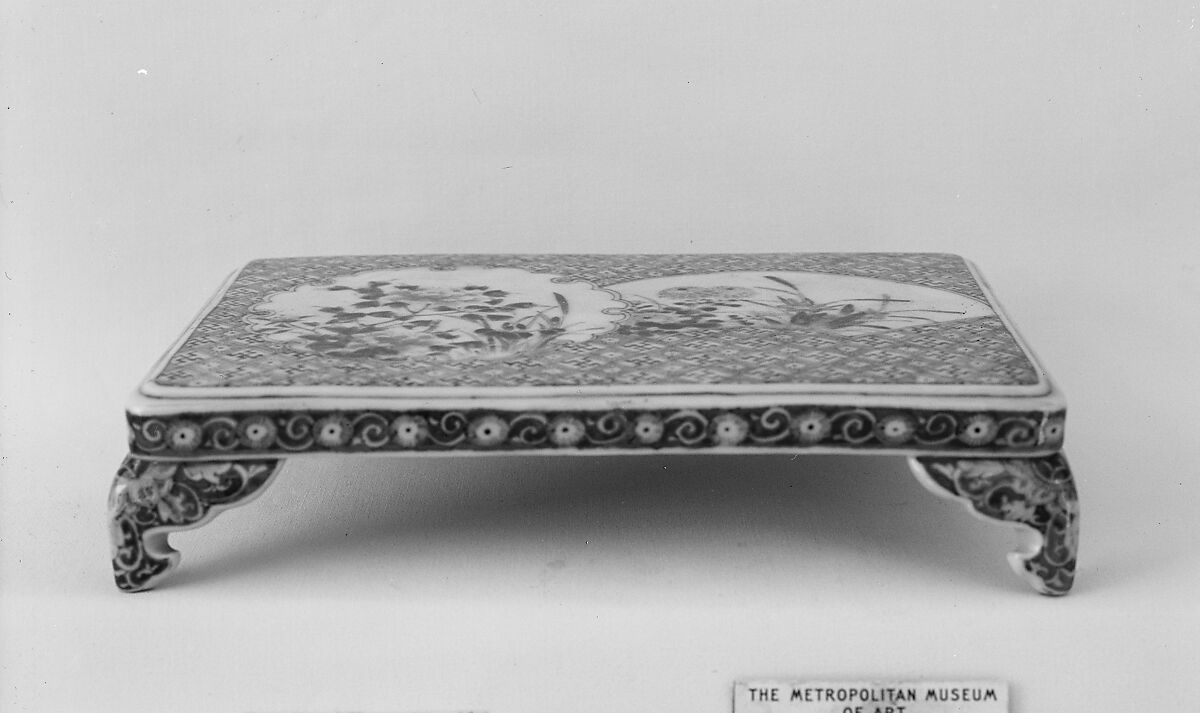 Tray Stand, White porcelain decorated with blue under the glaze (Arita ware, Imari type), Japan 