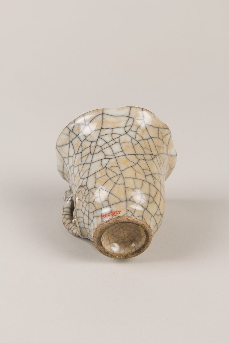 Cup, Porcelain with crackled glaze, China
