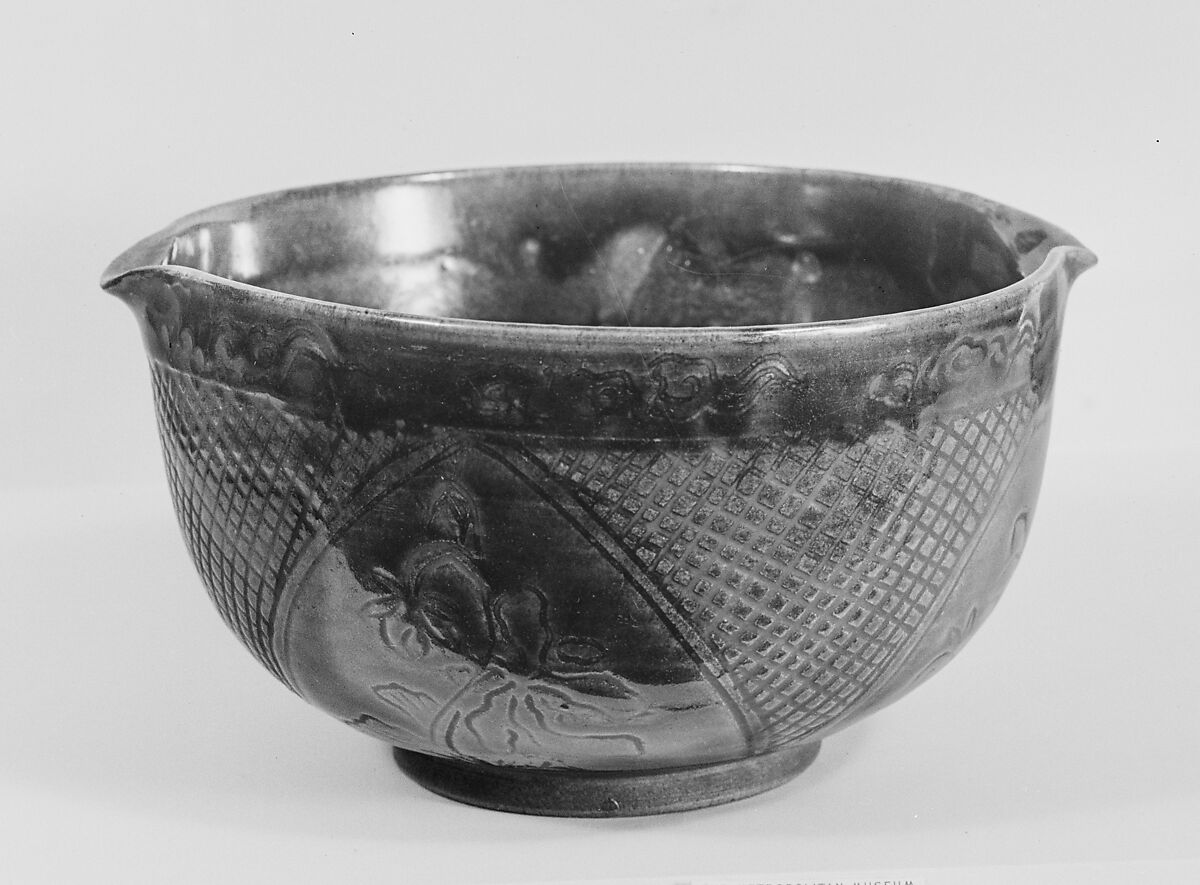 Bowl, Clay incised with design under brown glaze; foot unglazed; (Banko ware), Japan 