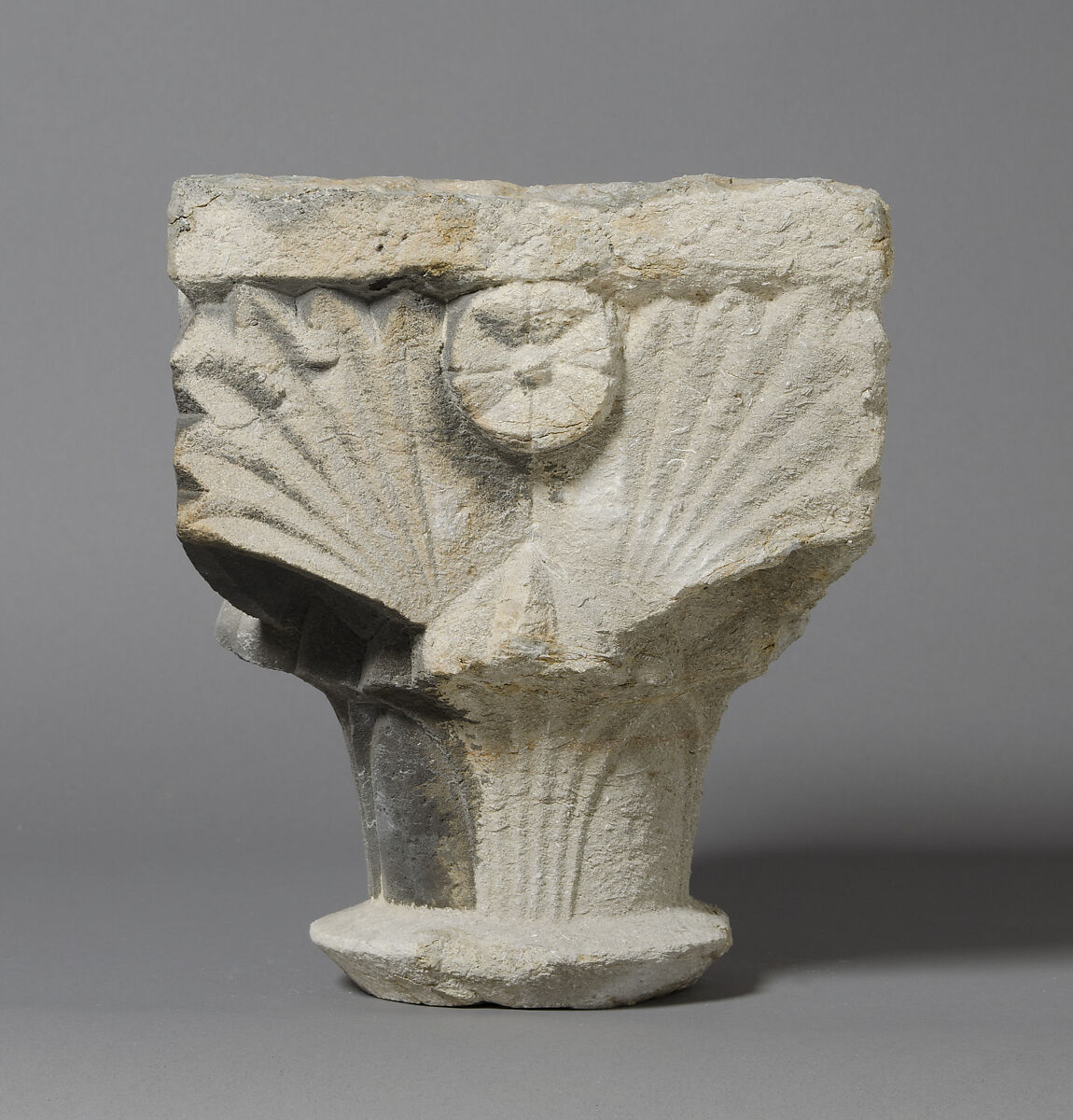 Capital, Sandstone, Spanish