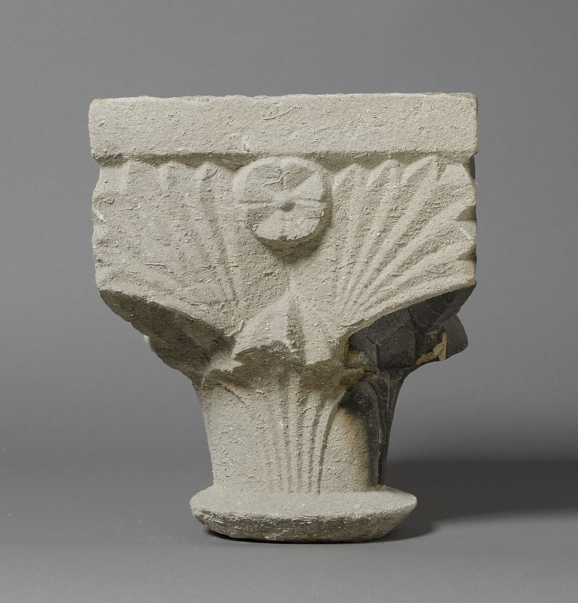 Capital, Sandstone, Spanish