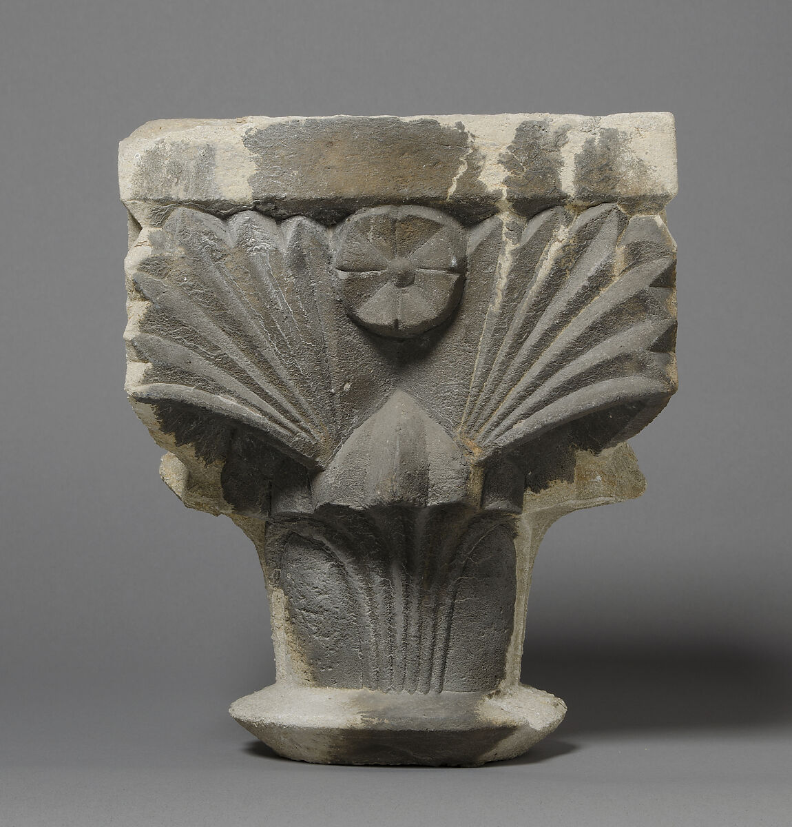 Capital, Sandstone, Spanish 