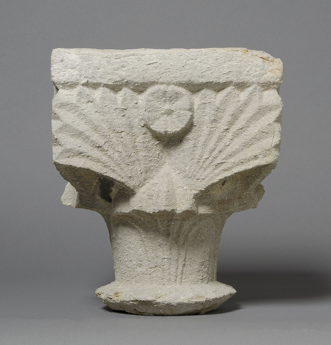 Capital, Sandstone, Spanish