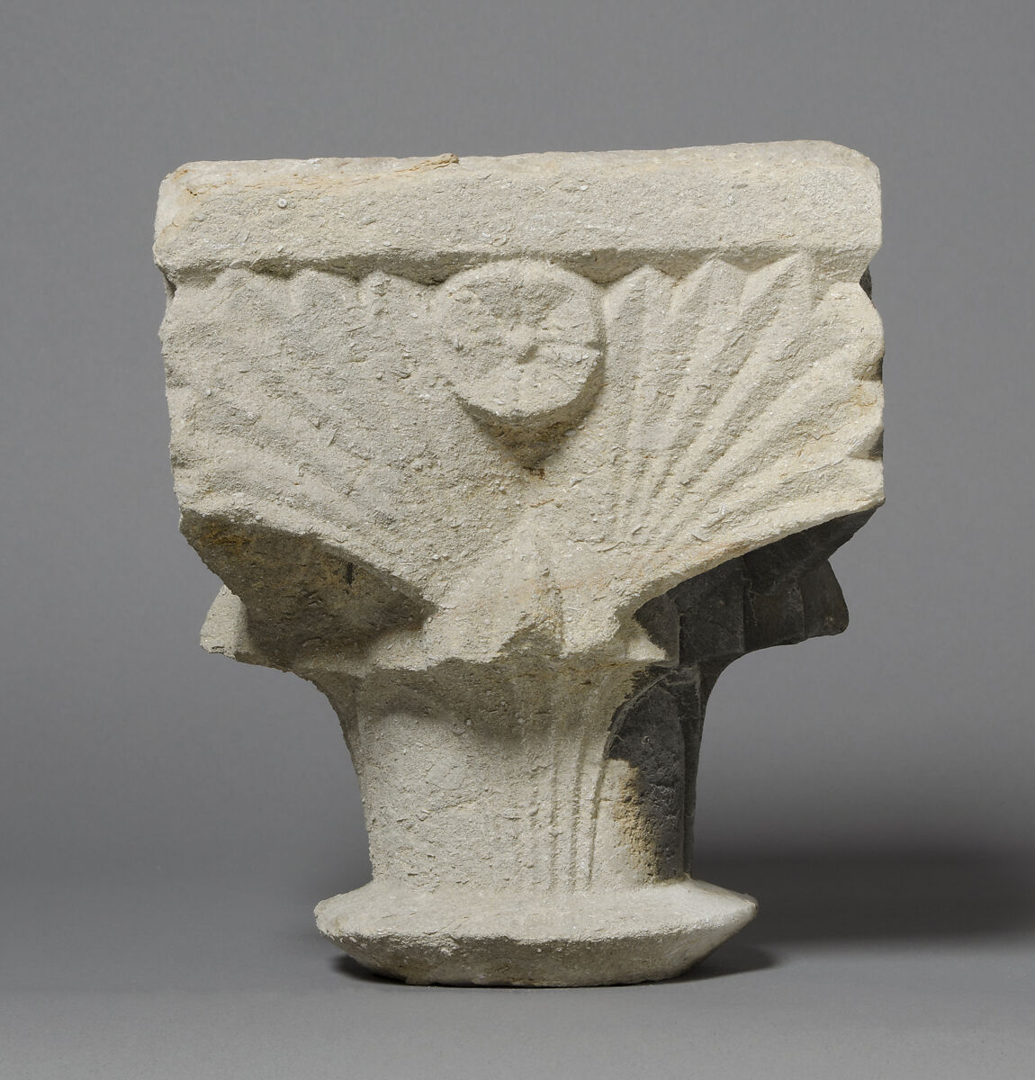 Capital, Sandstone, Spanish