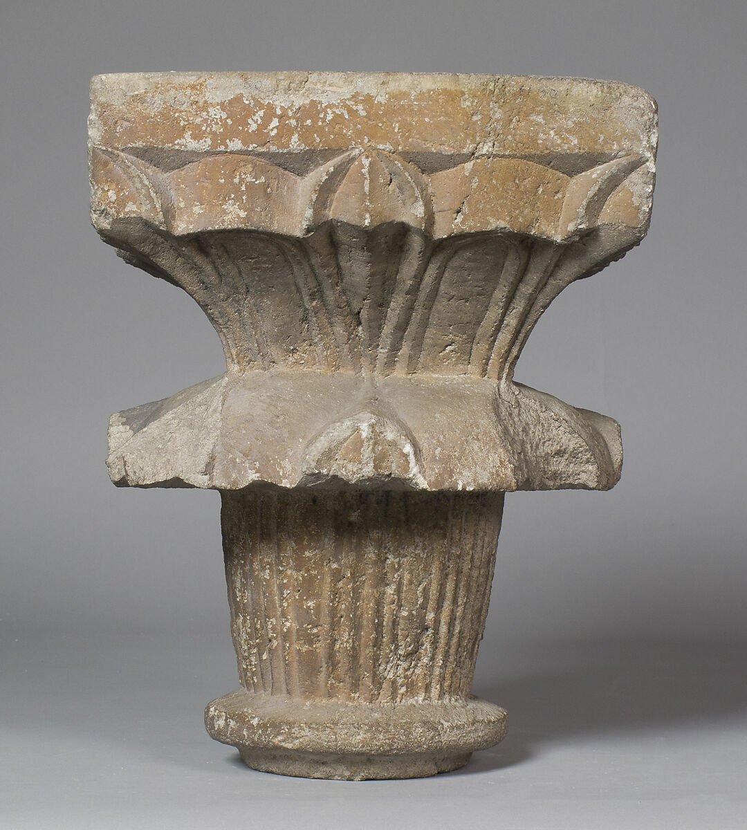 Capital, Sandstone, Spanish