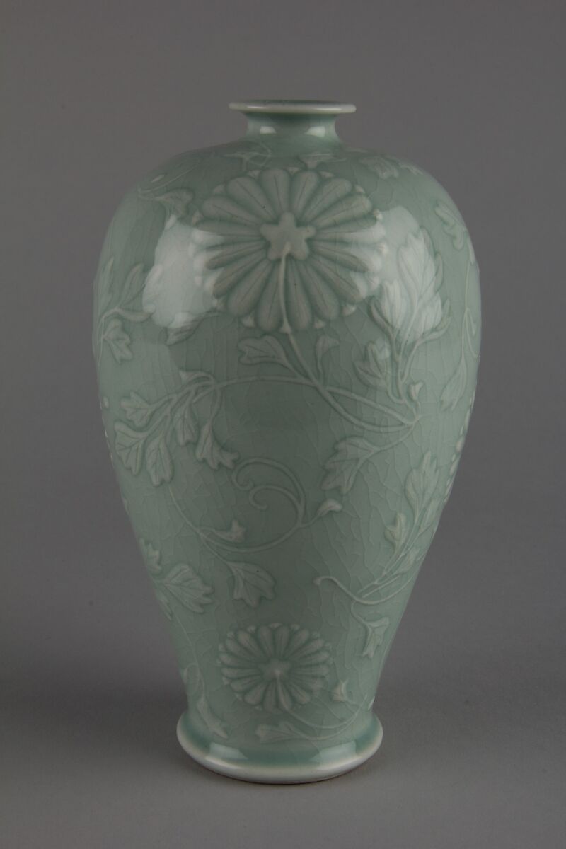 Meiping vase with floral scrolls, Porcelain with relief decors under a celadon glaze (Jingdezhen ware), China