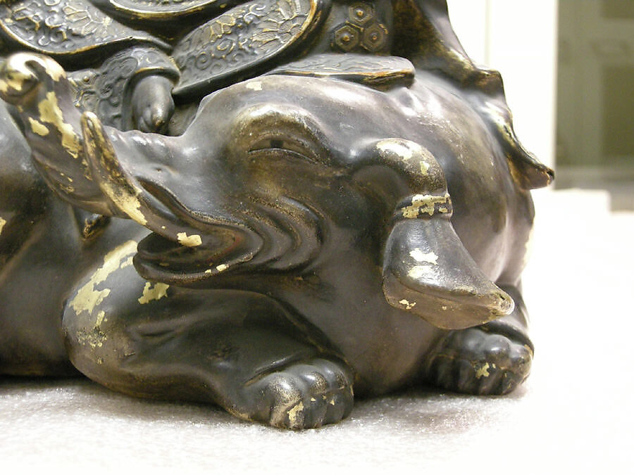 Figure of Fugen Bosetsu Seated on Elephant, Attributed to Ogawa Haritsu (Ritsuō) (Japanese, 1663–1747), Ceramic body covered in lacquer, gold foil and covered in lacquer again, Japan