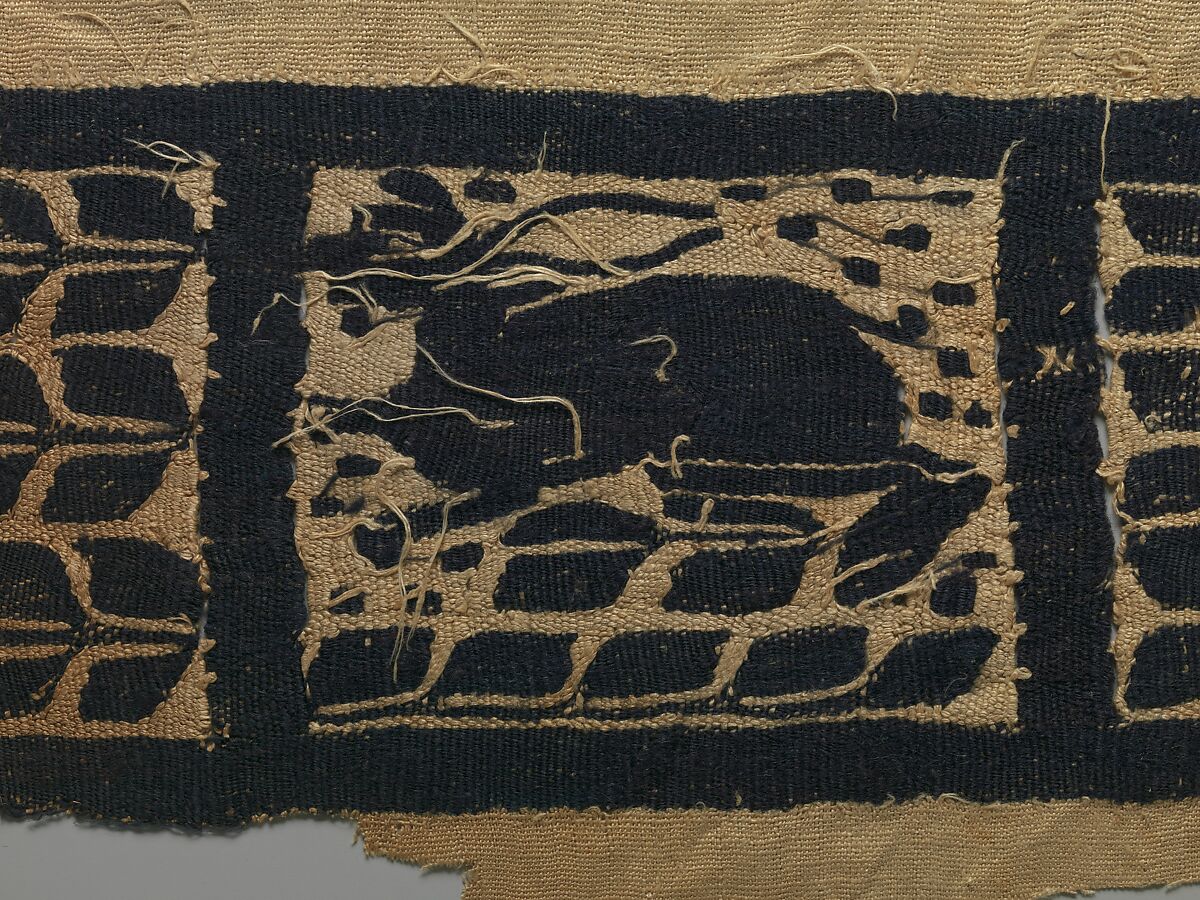 Fragment of a Band with a Hare, Linen, wool, Byzantine