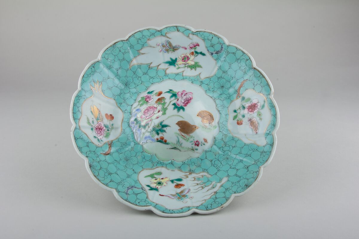 Dish, Porcelain painted in underglaze blue and overglaze polychrome enamels, China 