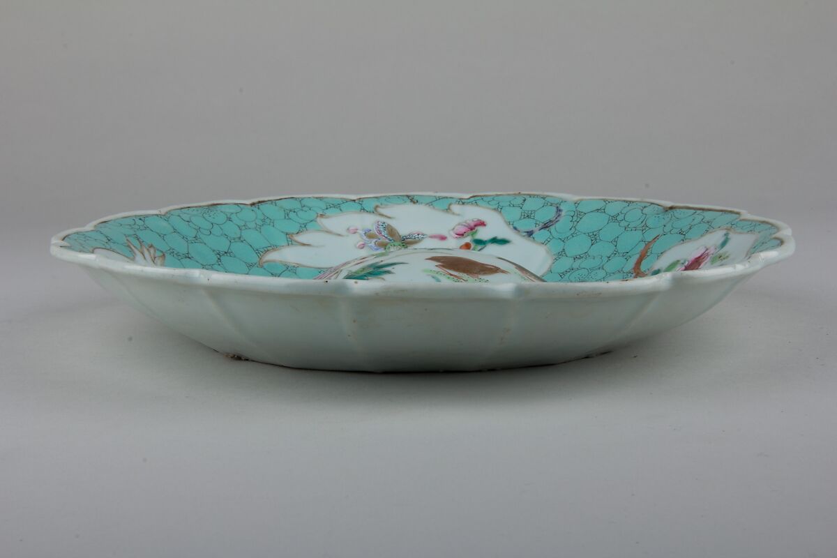 Dish, Porcelain painted in underglaze blue and overglaze polychrome enamels, China