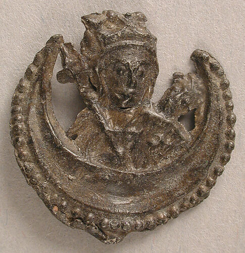 Badge with Madonna and Infant