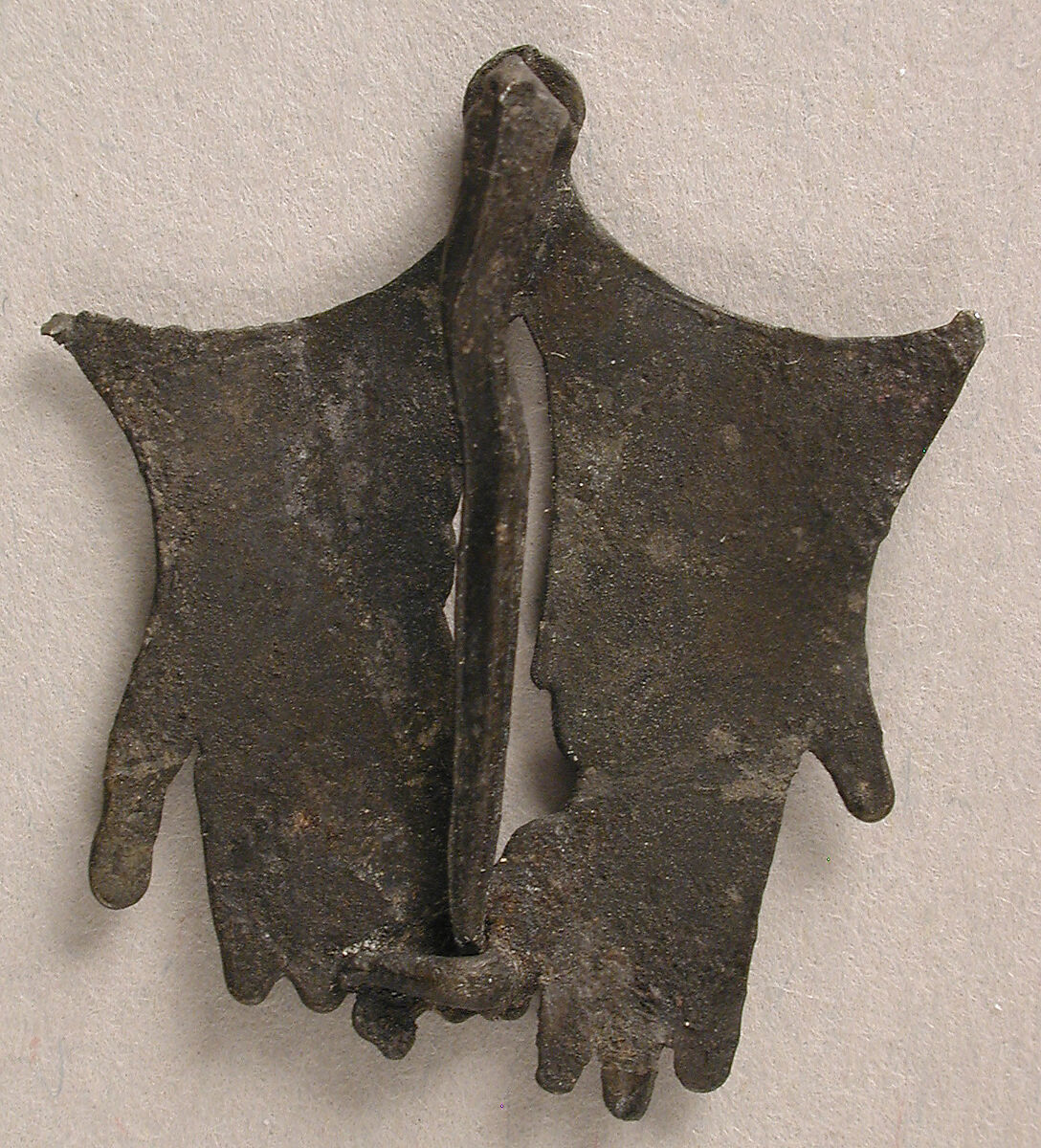 Pilgrim's Badge with Becket's Gloves, Tin/pewter, British