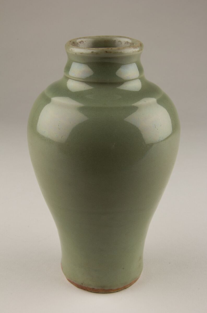 Vase, Porcelain with celadon glaze, China