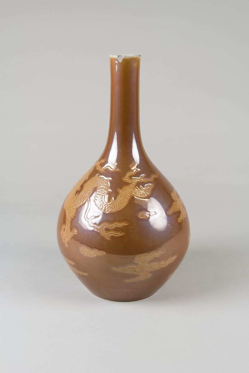 Vase, Porcelain with incised decoration under black glaze, China
