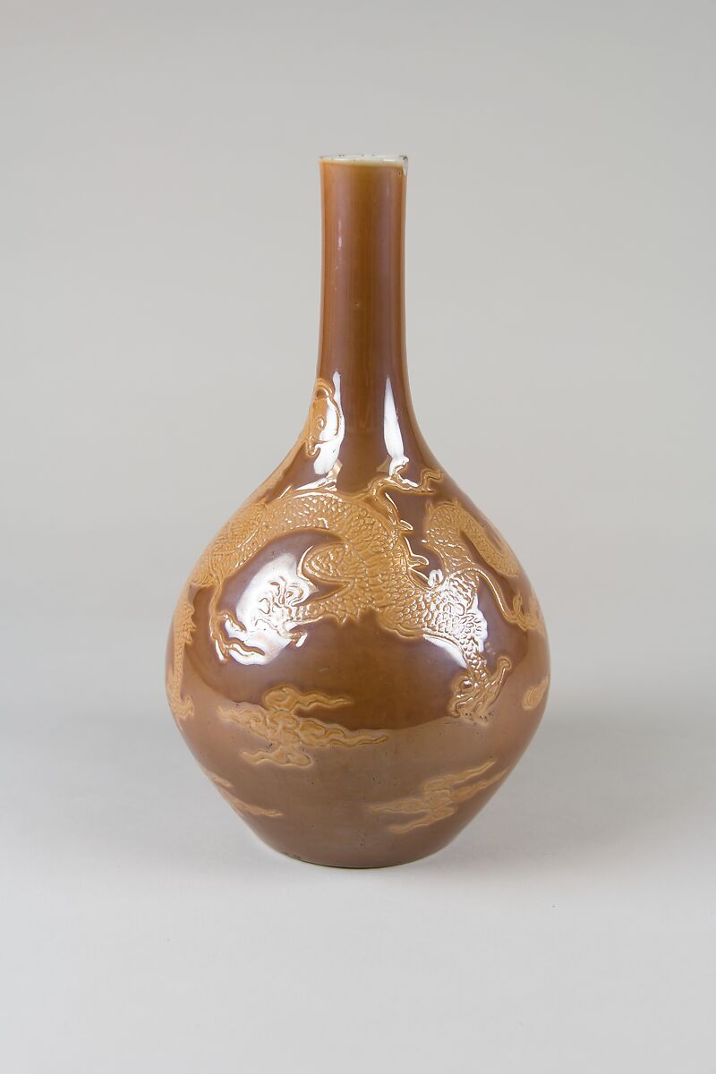 Vase, Porcelain with incised decoration under black glaze, China