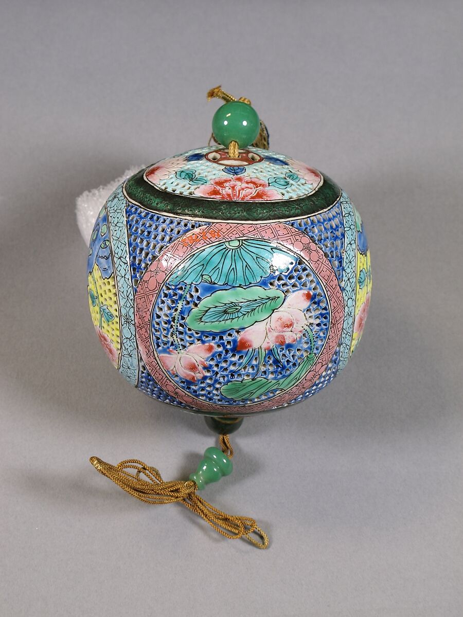 Incense ball, Porcelain with reticulated decoration and painted in overglaze polychrome enamels (Jingdezhen ware), China 