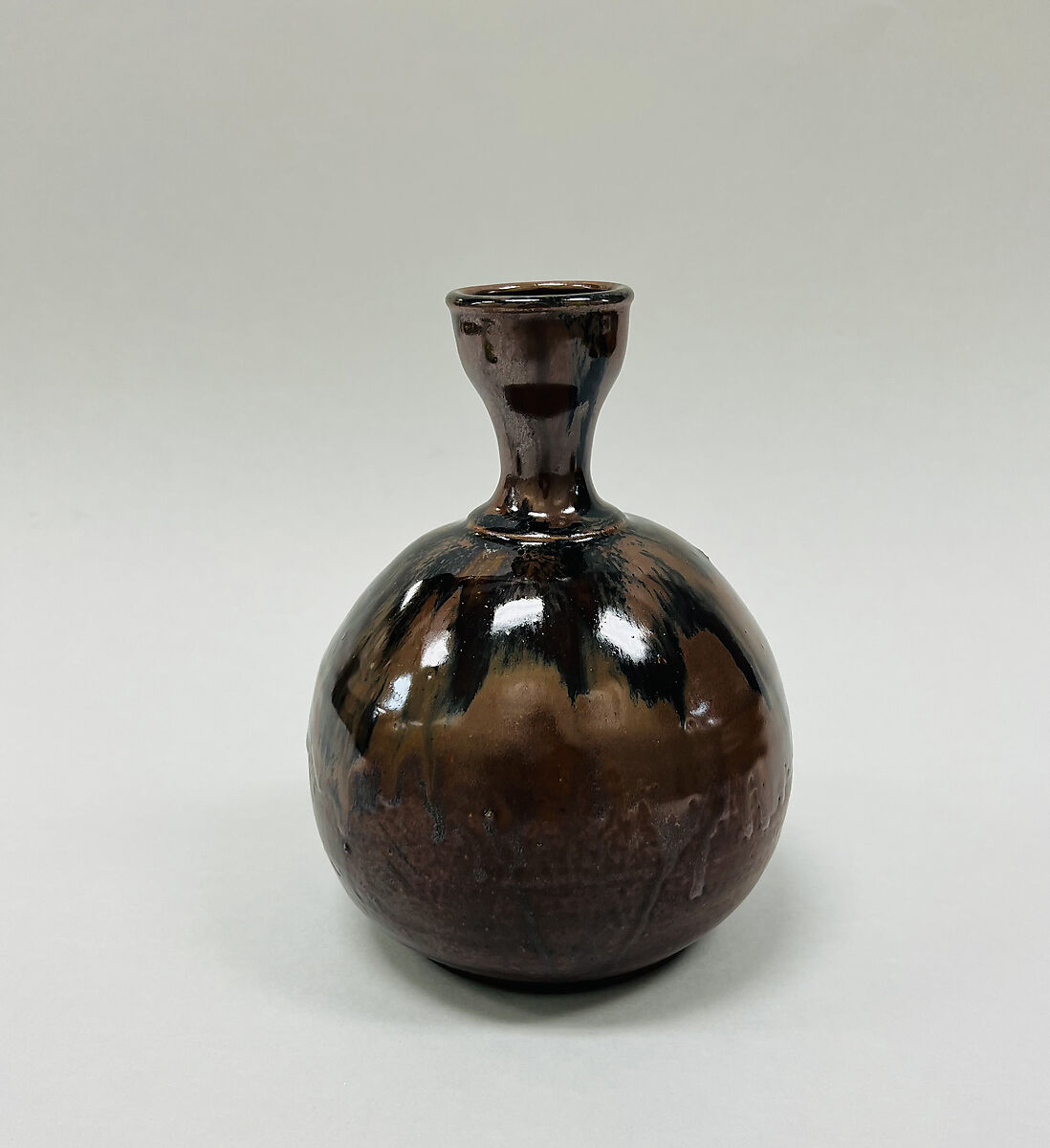 Covered Bottle, Clay covered with glaze splashed around the neck (Takatori ware), Japan 