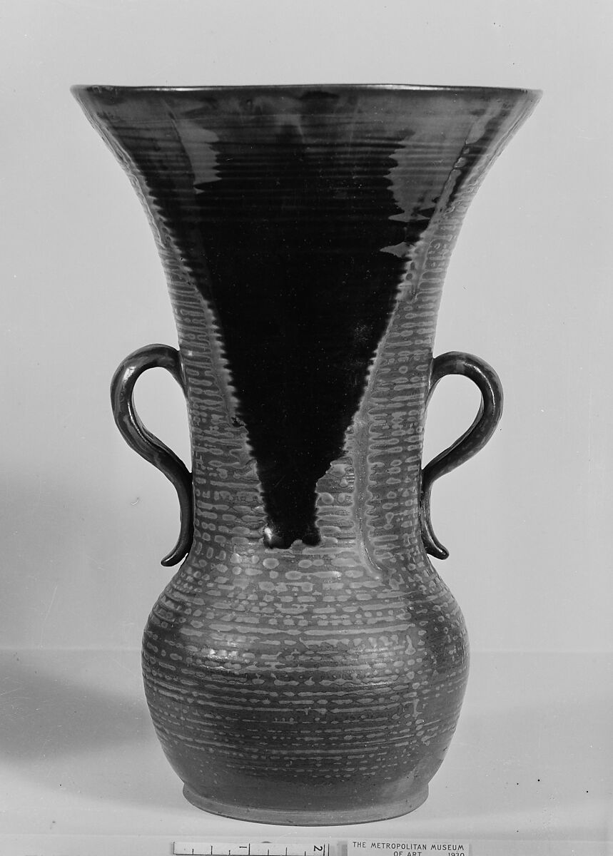 Vase, Clay; dark brown underglaze; large splash of dark brown overglaze (Takatori ware), Japan 