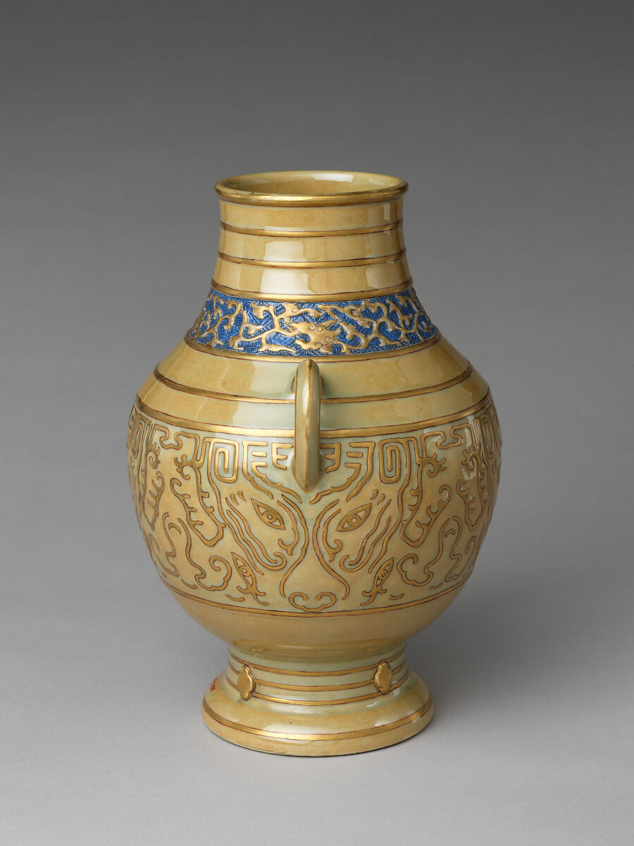 Vase in the form of an archaic bronze vessel, Porcelain, relief ornament under light brown glaze, gilt (Jingdezhen ware), China